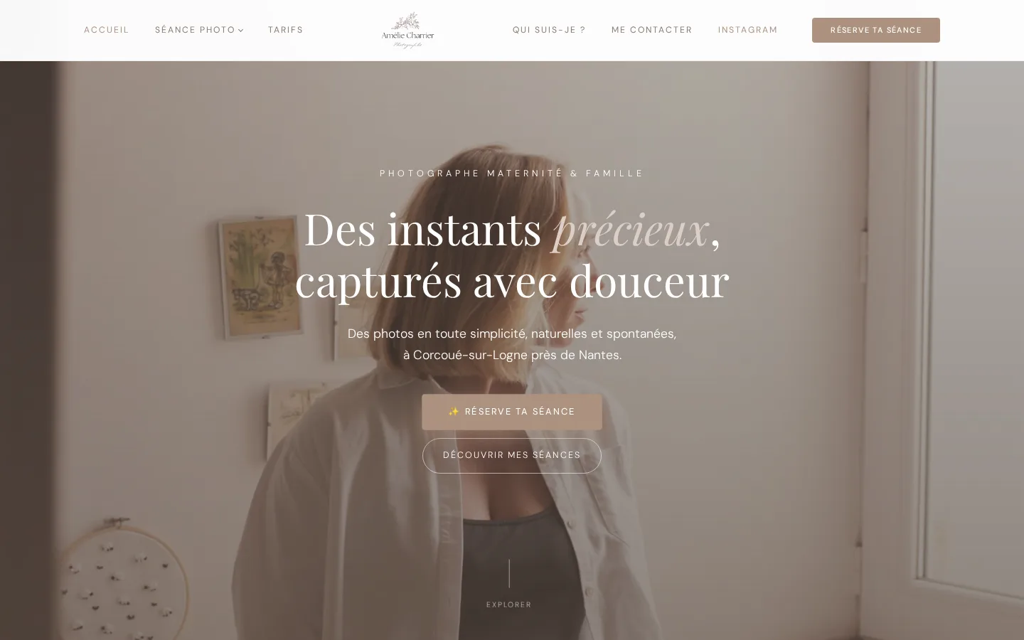 Page d’accueil du site Amélie Charrier Photographe : « Des instants précieux, capturés avec douceur »